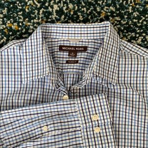 Men’s dress shirt.